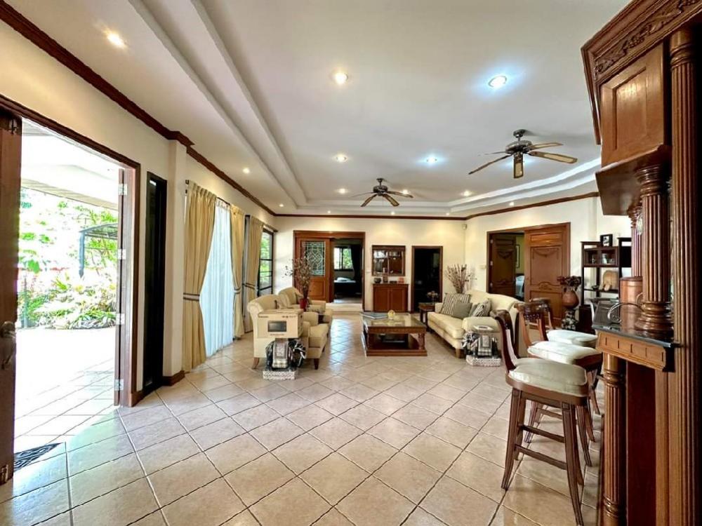 House for Rent 3 Bedroom for 55,000/month  (Central Pattaya Road)