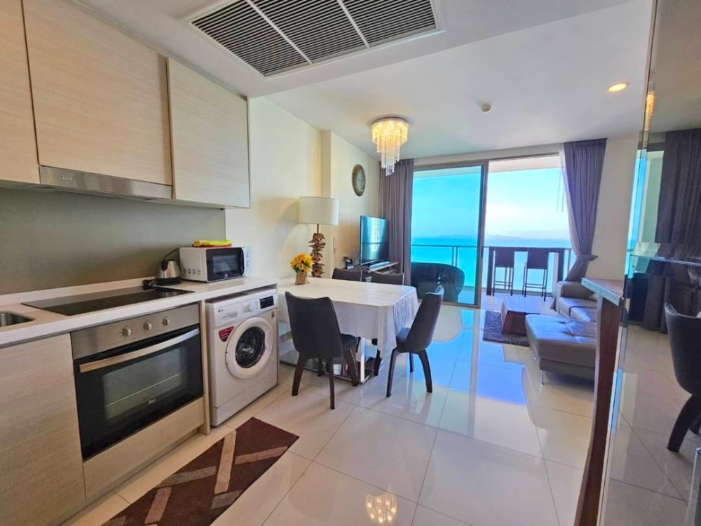 📍 The Riviera Wongamat For Rent 50,000/Month 70 Sq.m  sea view the best location in Pattaya.🏝️🌇