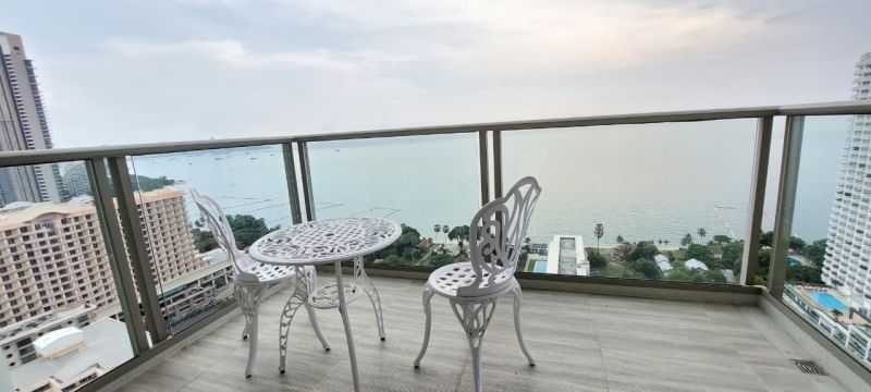 The Riviera Wongamat 1 Bedroom (45 Sq.m) for sale 6.3 million baht (sold with tenant)