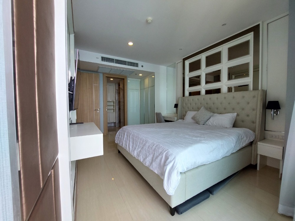 The Riviera Wongamat Beach PattayaPenhouse 3Bedroom (163.93 sq.m.)  Foreign name FOR SALE 32 MB.