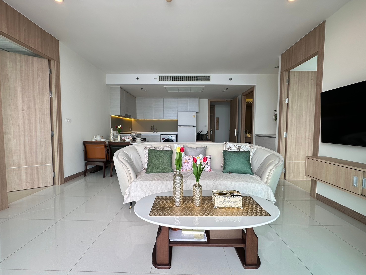 🏖️✨ The Riviera Wongamat – 2 Bedroom Luxury Seaview Condo! ✨| 19.9 MB | 84 Sqm.🏖️