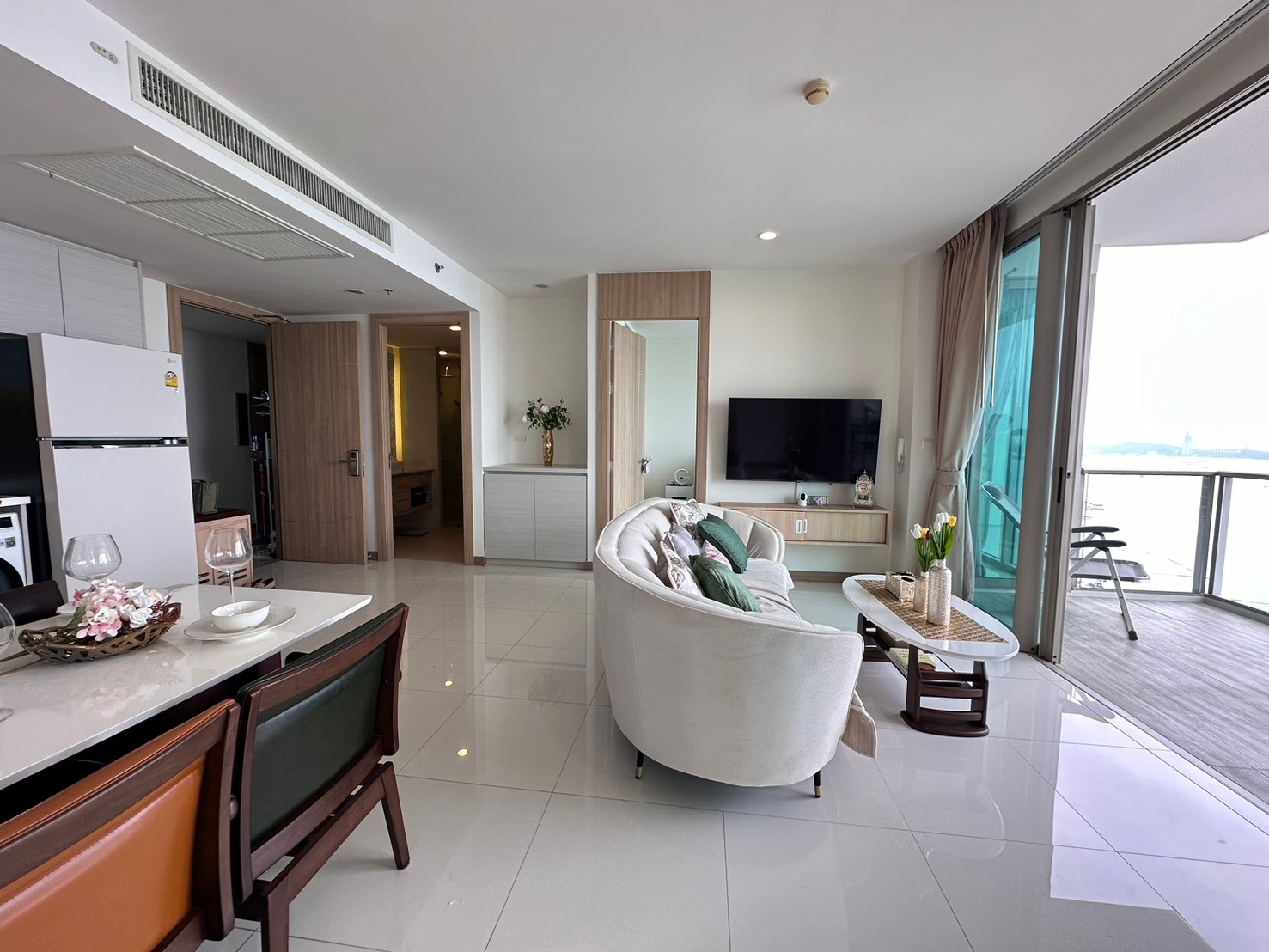 🏖️✨ The Riviera Wongamat – 2 Bedroom Luxury Seaview Condo! ✨| 19.9 MB | 84 Sqm.🏖️