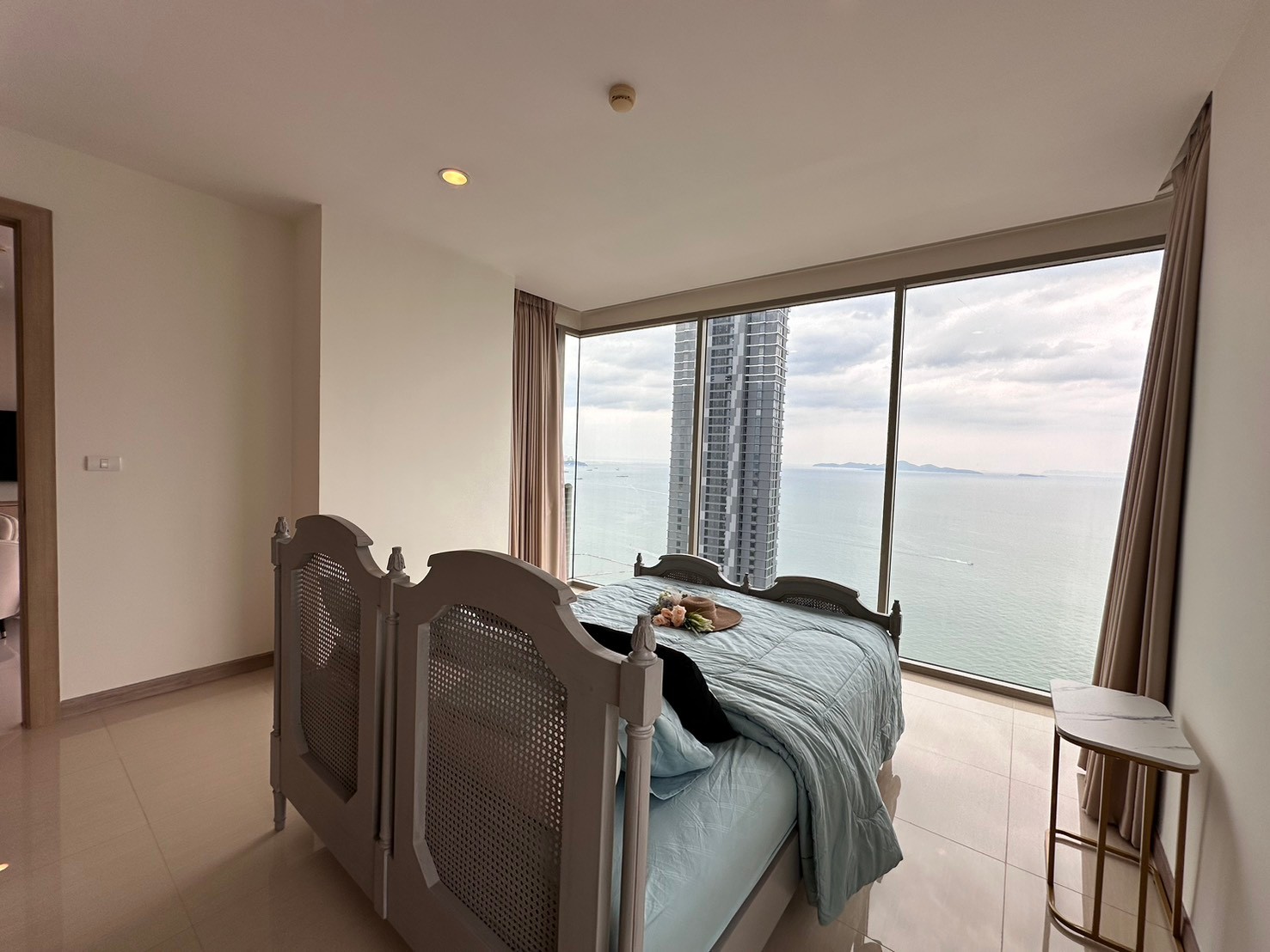 🏖️✨ The Riviera Wongamat – 2 Bedroom Luxury Seaview Condo! ✨| 19.9 MB | 84 Sqm.🏖️